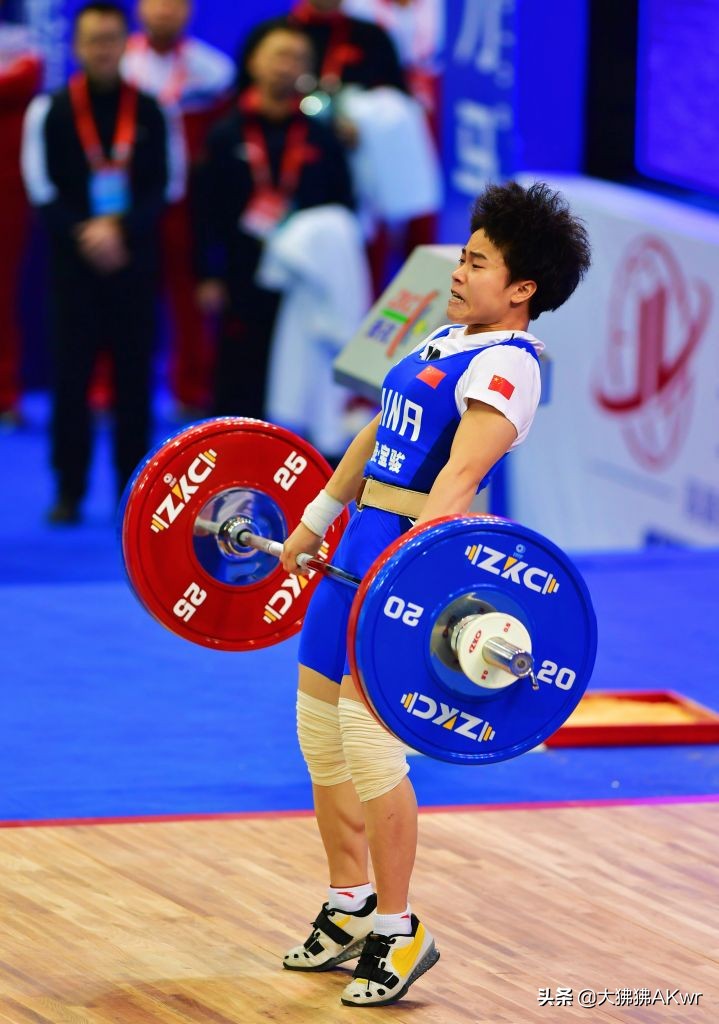 Hou Zhihui Wins China's Second Gold - IMedia