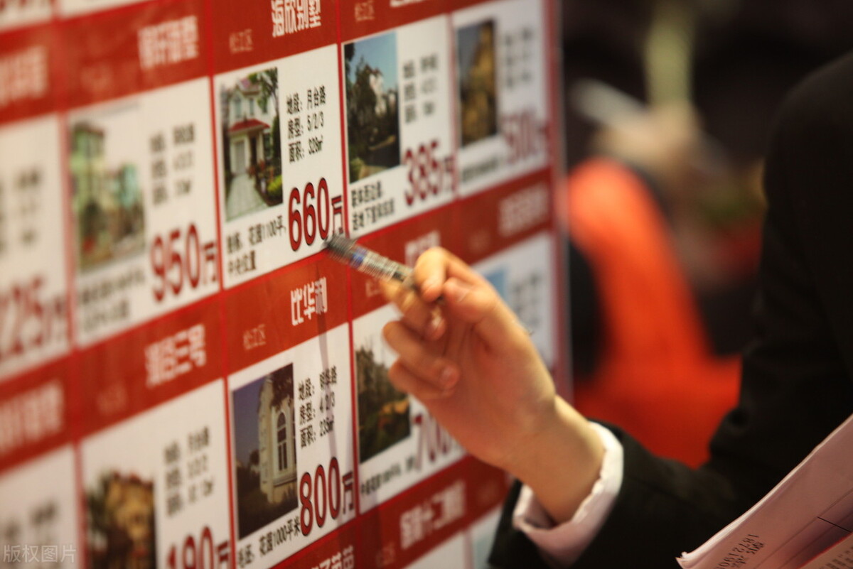 20年前，分别用10万买了房子，黄金和茅台，如今哪个更值钱？