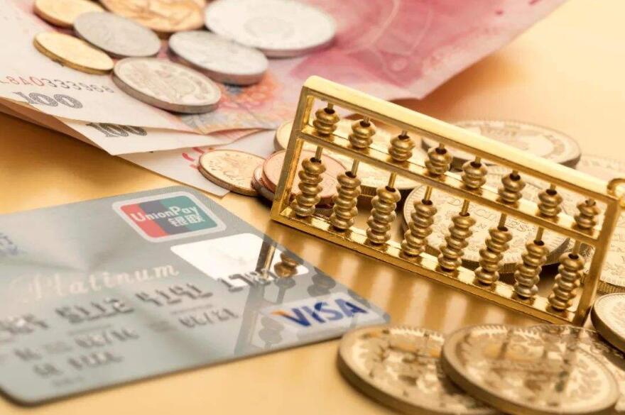 彰显中国地位，伊朗正式用人民币替代美元，美