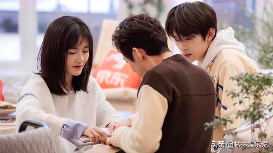 易烊千玺《少年的你》获金奖，“三位真火”现