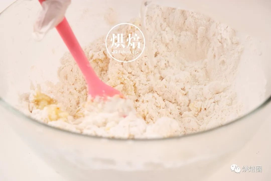 我用糯米粉可以做壽司包上肉鬆蛋黃餡比青團好吃