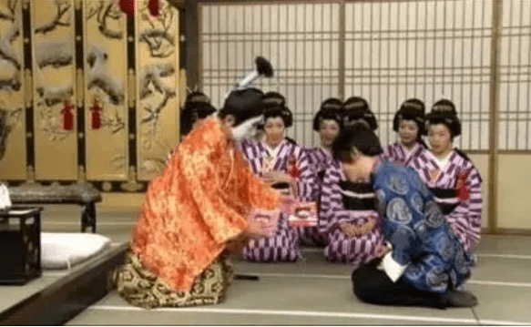 从“一夜爆红”到“跌落神坛”，刘谦经历了什