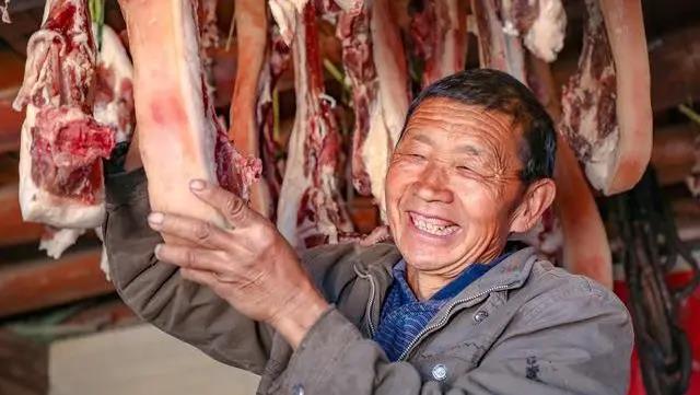 猪价“跌满格”，猪市“13元时代”要来了？看专