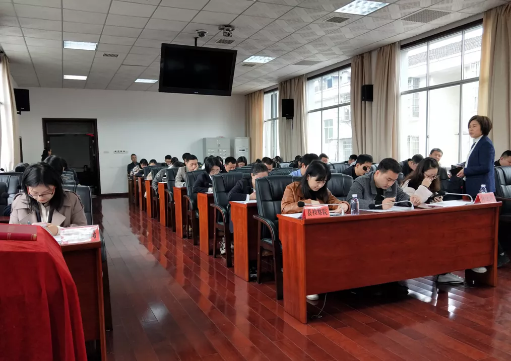 沅陵人大：举行“司法公正怀化行”法律考试
