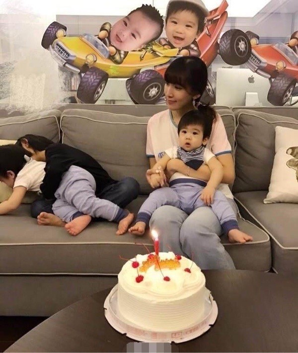 林志穎雙胞胎兒子送媽媽手工禮物慶祝母親節，陳若儀太感動笑開花