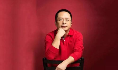 摆过摊的大富豪都卖什么？马云卖内衣，任正非