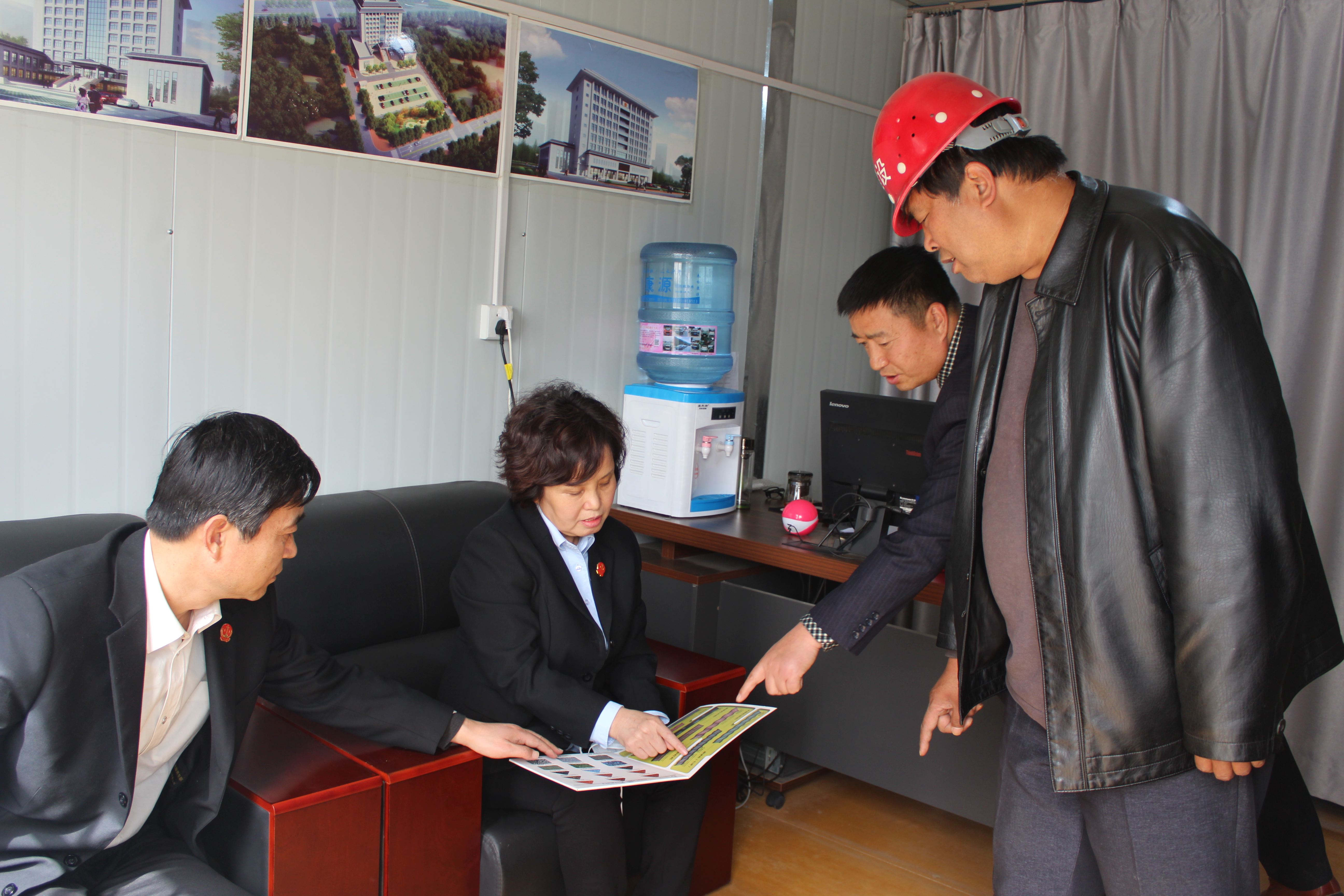 兴平法院：魏小宁院长赴审判法庭建设项目工地调研指导