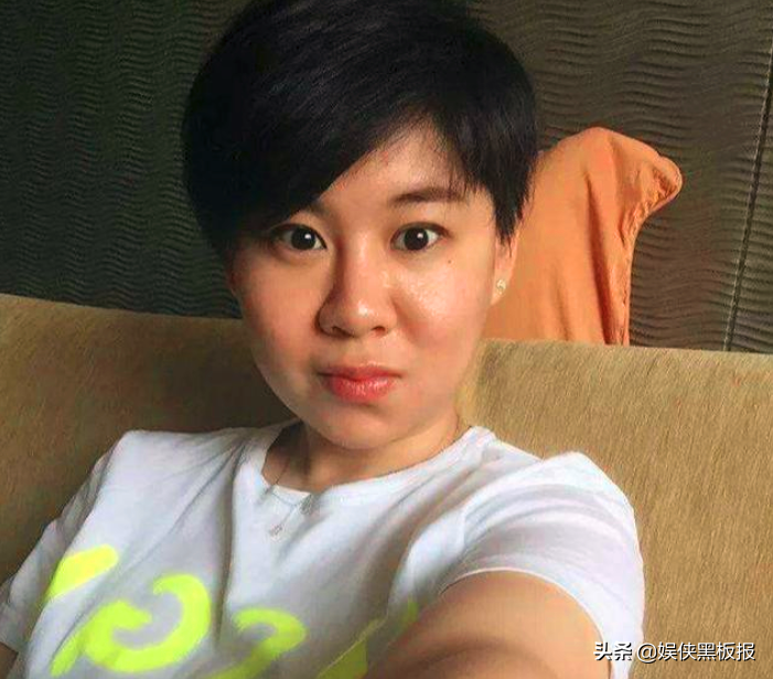 同为草根笑星曾比岳云鹏还火，今虽“不好笑了