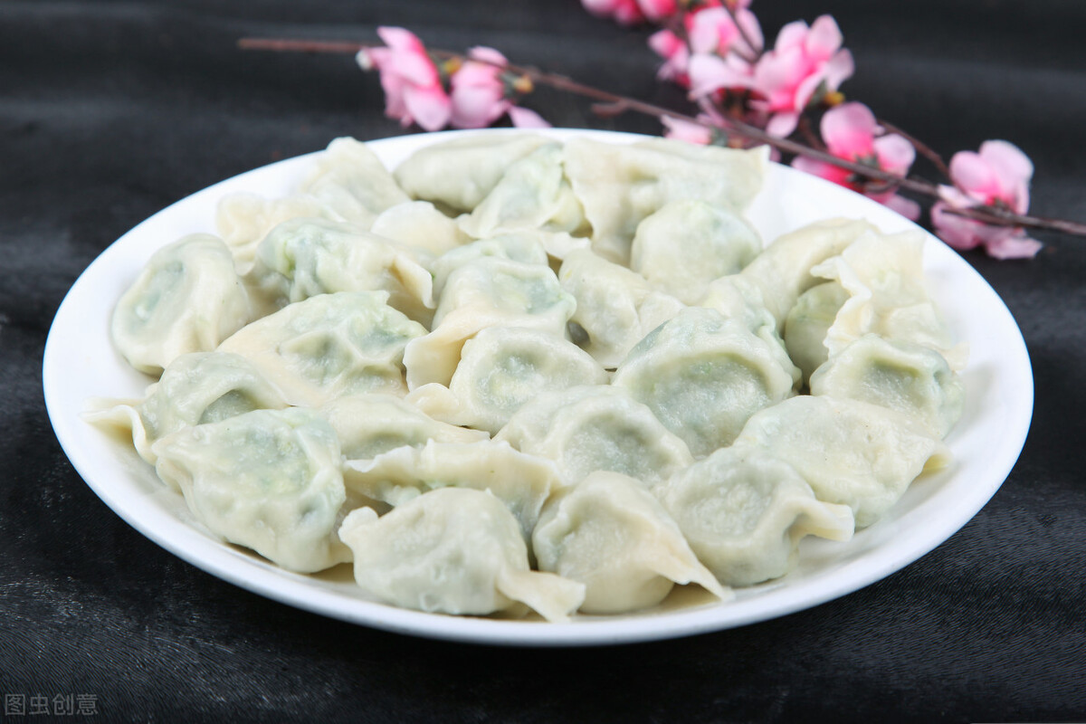 自制饺子，不要直接放冰箱，教你正确的保存方法，久放也不坏