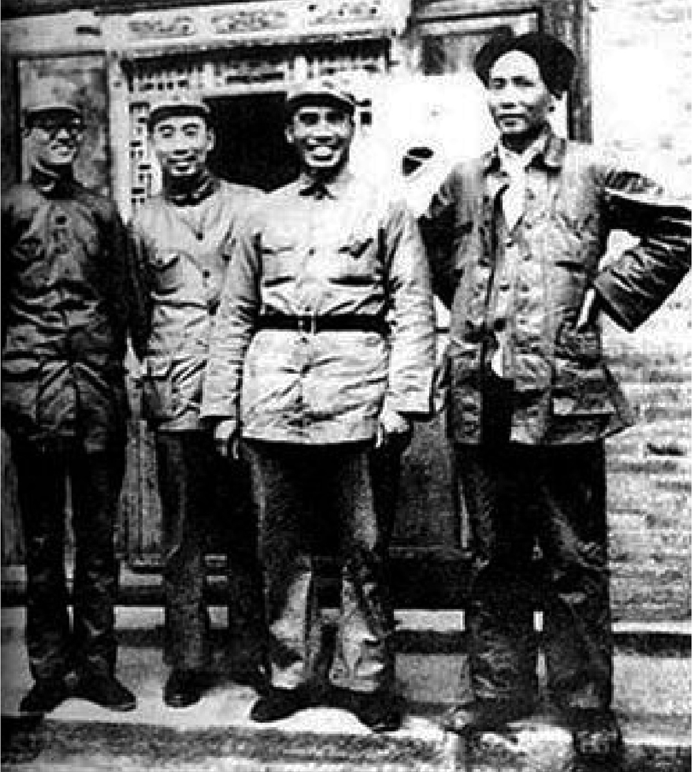 斯诺：为毛泽东拍下“红星照”，临终留下遗言