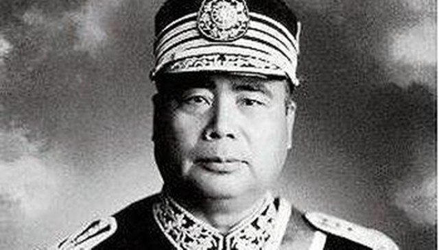 张克侠：蒋介石赐佩剑将军，潜伏敌营20年，起义