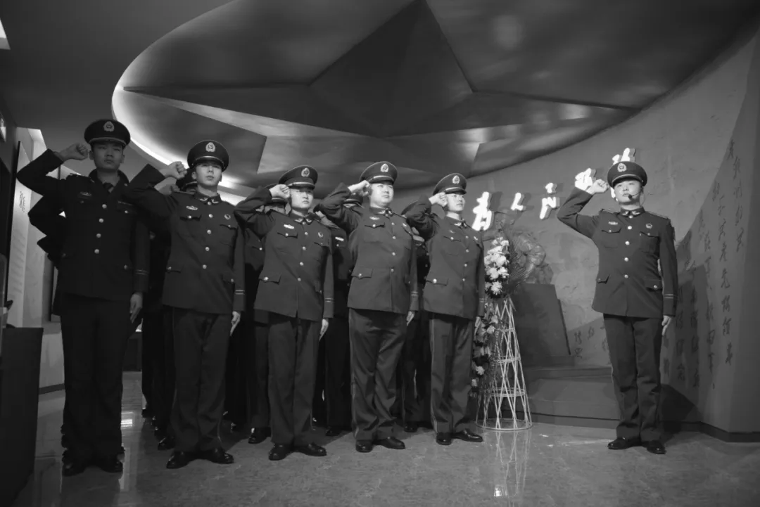 Martyr writes mom's letter, first-class read lachrymal ripples 20 years