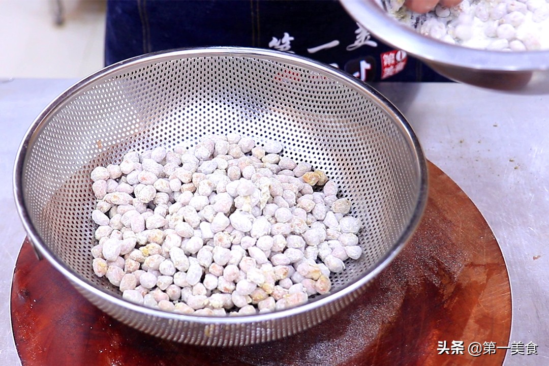 图片[5]-老式花生米做法步骤图 年夜饭吃着香-起舞食谱网