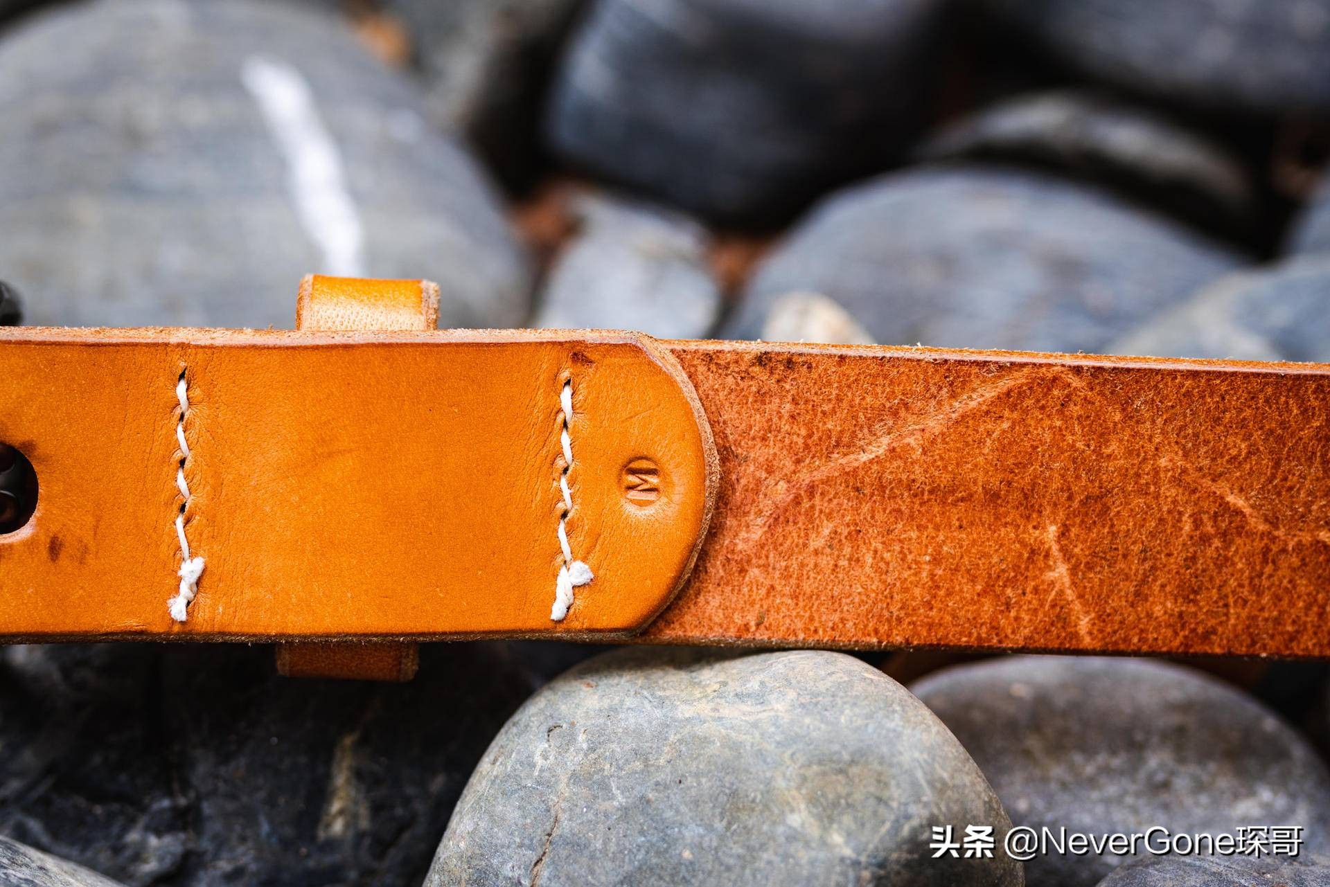 看看皮带扣？Companion Denim赫尔曼橡树植鞣腰带