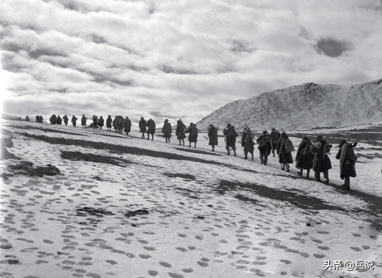 6天时间，毛主席3次询问昌都战役情况：1个师是