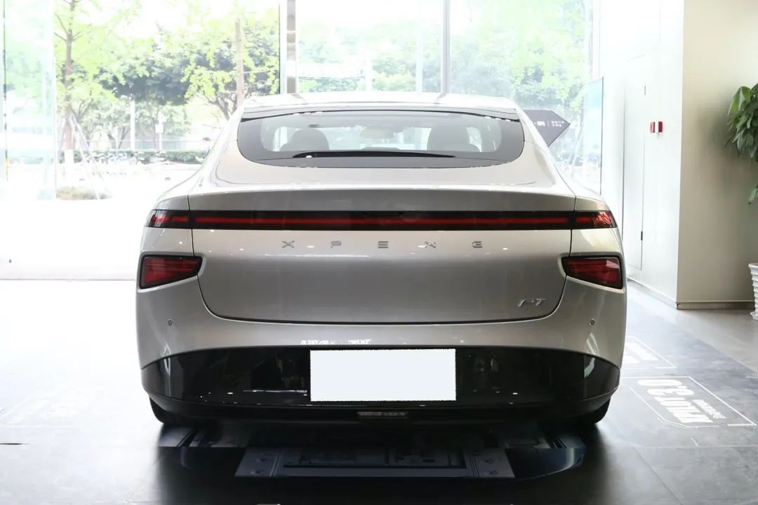 无惧特斯拉！这3款国货电动车续航超600公里 价格不贵还豪华