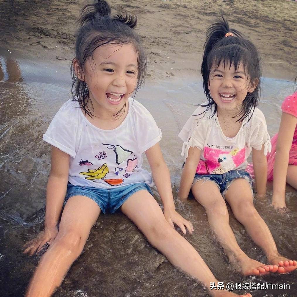 賈靜雯女兒真養眼，梧桐妹穿搭樸素氣質鄰家，咘咘波妞大長腿矚目