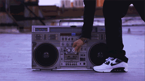 和50年前的年轻人比文艺，你不配