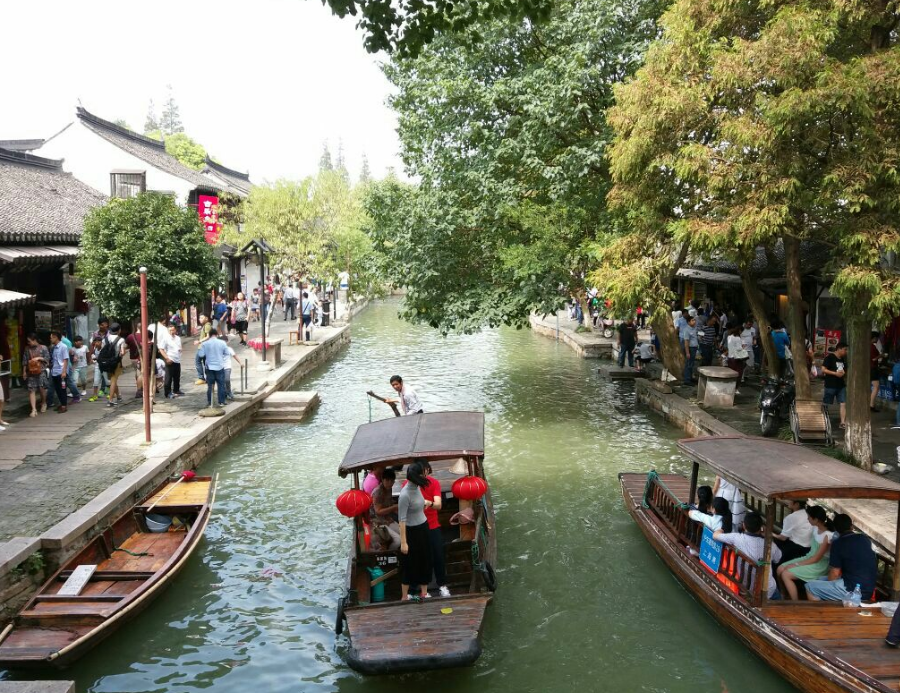 上海的百年老街，至今400多年歷史，免費開放，深受當地人歡迎