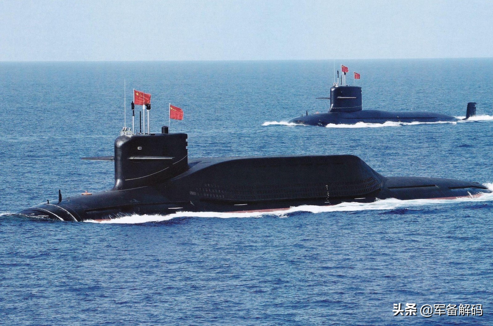 “新八国联军”进南海的背后：中美博弈趋于激化，美国强势亦无奈