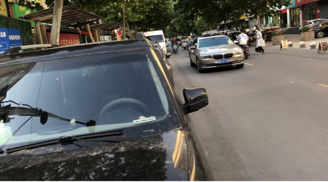 后续来了！就郑州市民反映被侵占严重的非机动车道，交警部门将于5月20日前往治理