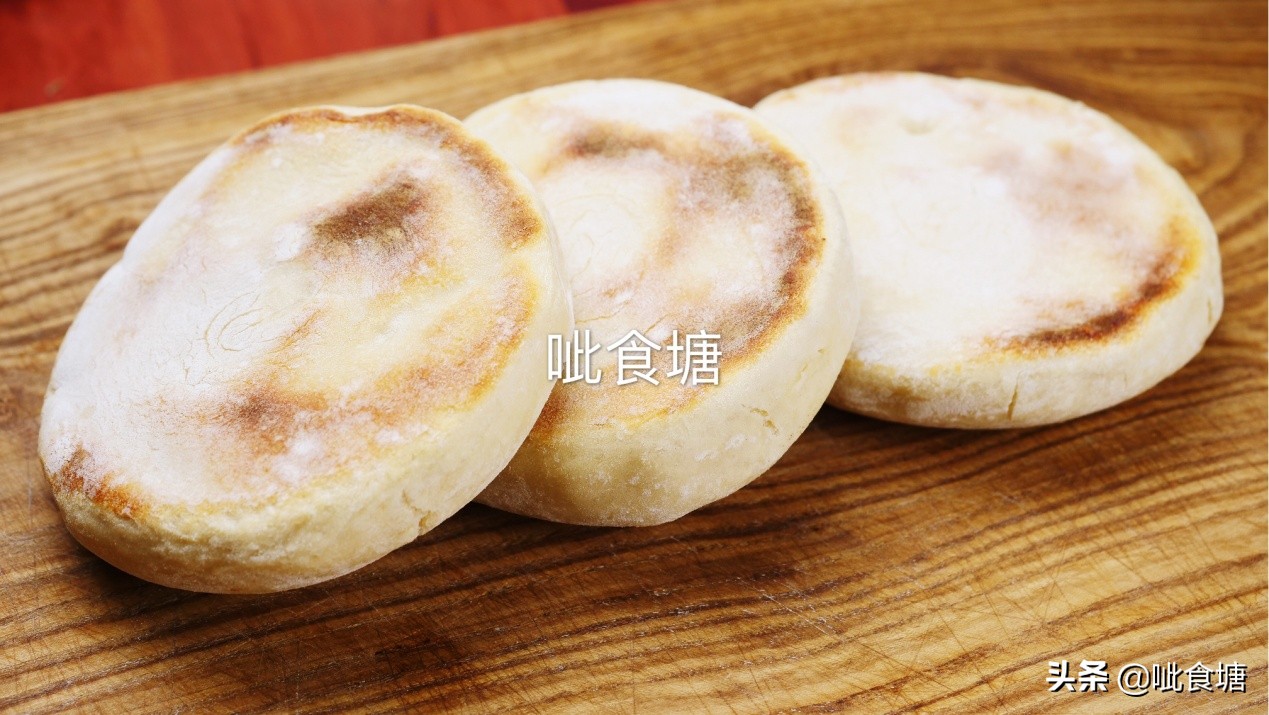 想吃肉夾饃還用點外賣？做法不難在家輕松搞定，外酥里嫩肉香四溢