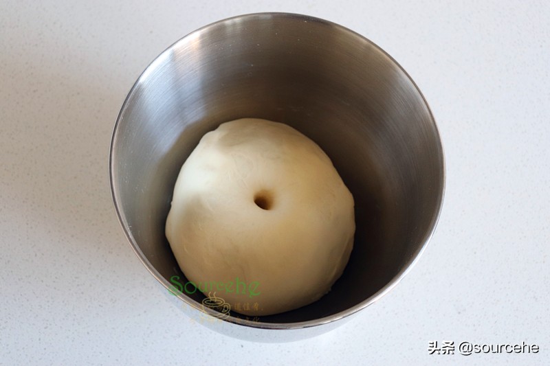 教你做生煎包，皮薄不破也不焦，包底金黃酥脆，肉嫩鮮香多汁