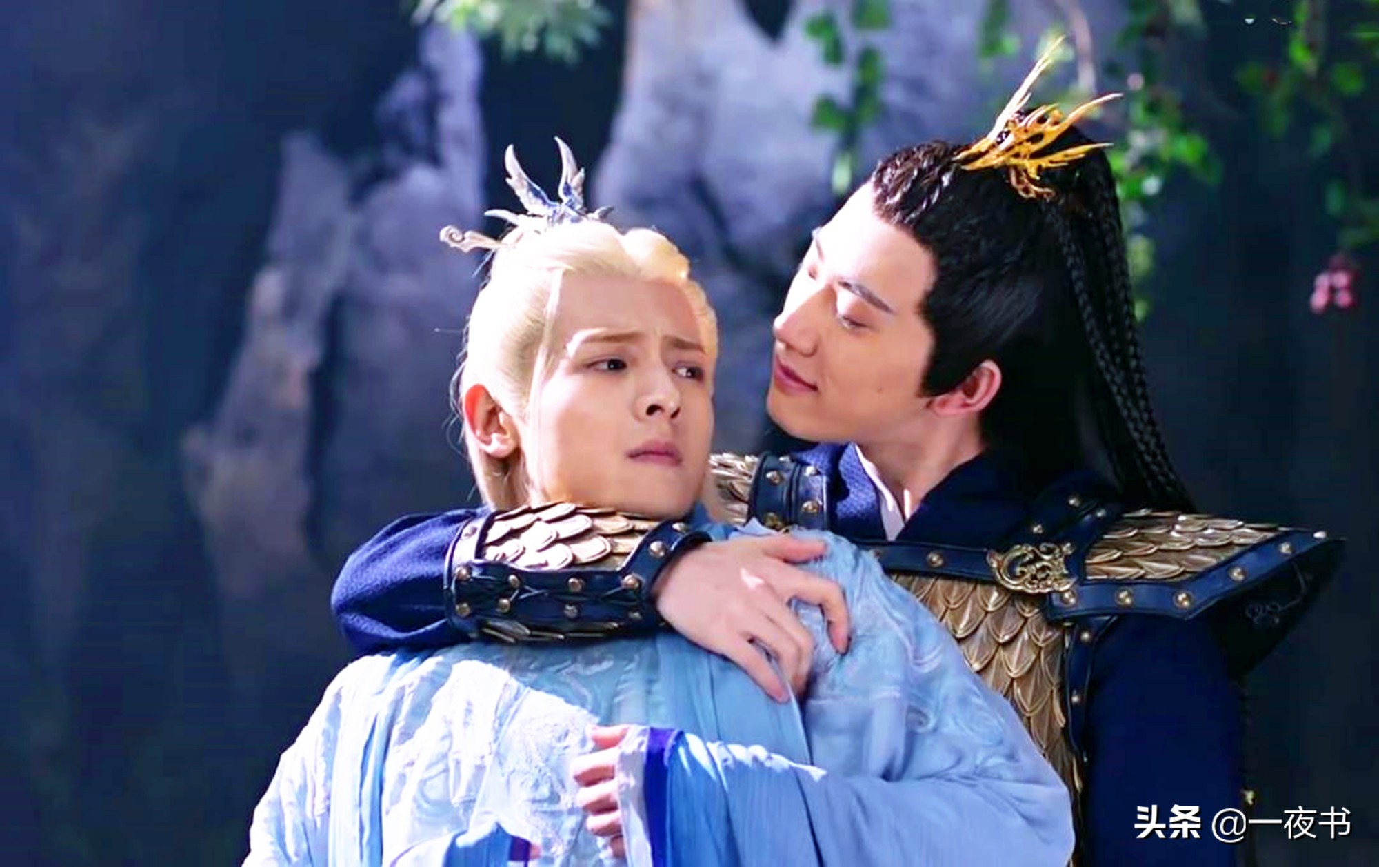 最强|琉璃：司凤最强情敌腾蛇神君下凡？褚璇玑喜提神兽为灵宠 小银花有伴了