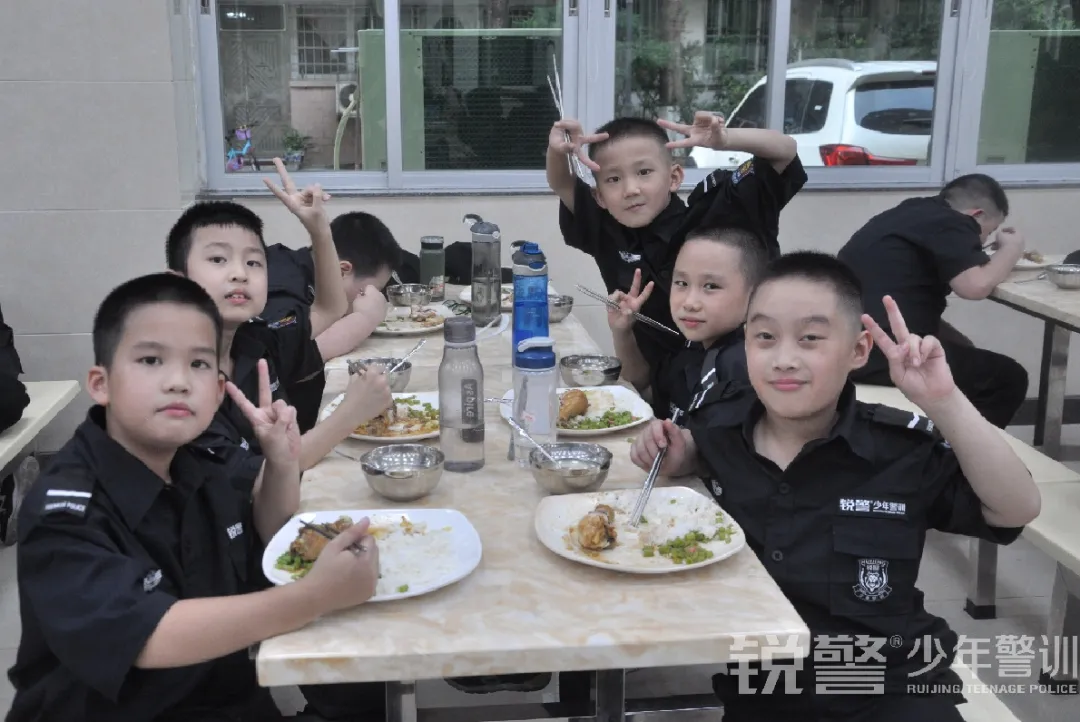 锐警少年警训夏令营：扬帆起航，这是一个崭新的开始