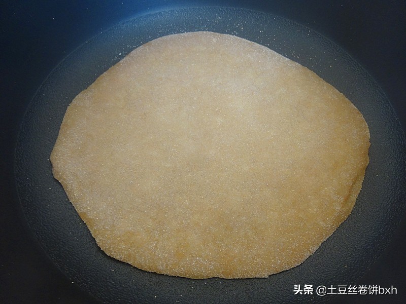 夏天，主食迷上做它，半分钟一张，简单醇香营养高，真过瘾