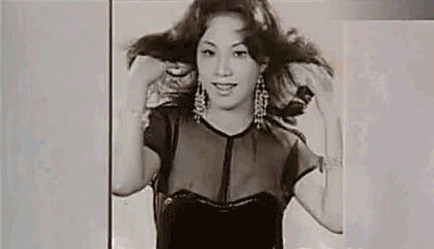 皈依佛门，却喝酒吃肉，穿60万袈裟，费玉清的姐