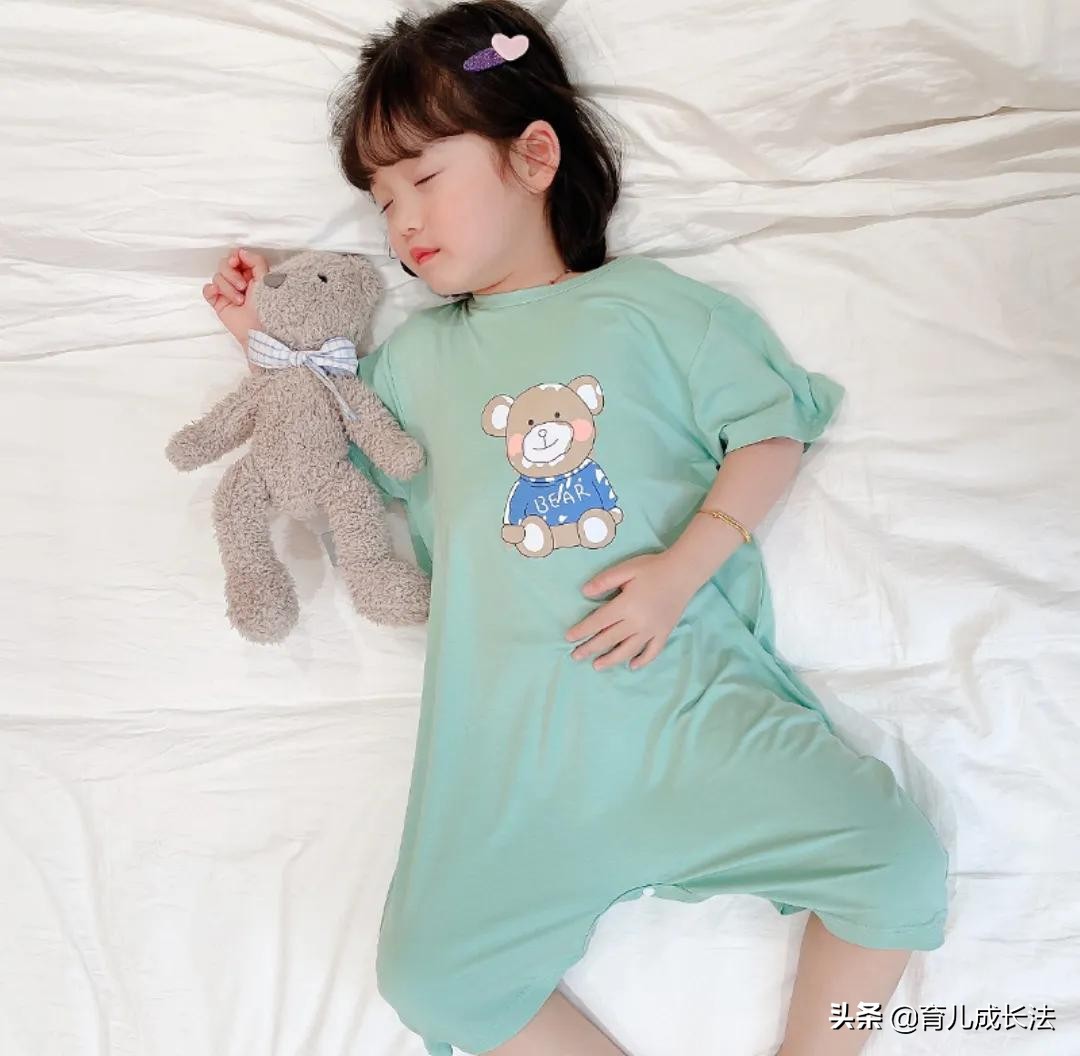 In summer, when the air conditioner is turned on, the baby coughs and has a runny nose; if it is