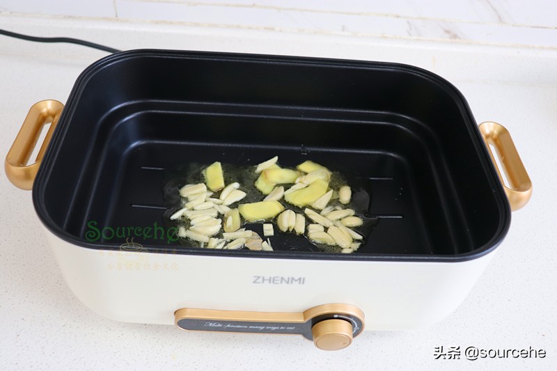 立冬之後就饞這一鍋，酸辣脆爽，連湯汁都好喝，熱乎乎很暖胃