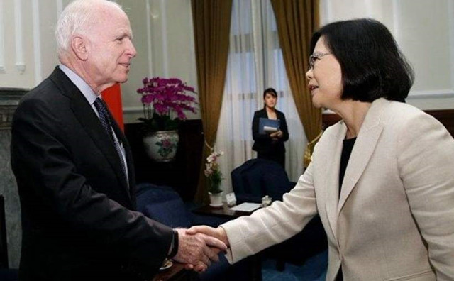 蔡英文拿美国当&ldquo;靠山&rdquo;，却遭美前高官当头棒喝，叫她认清现实