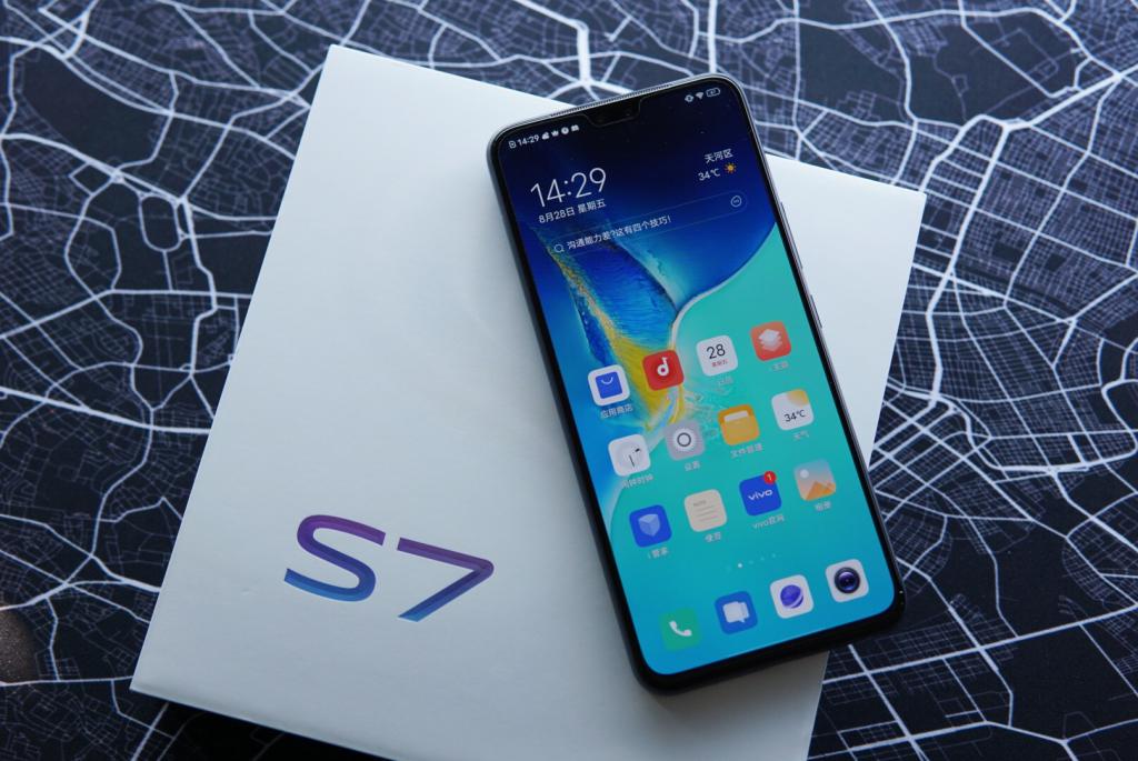 小扎测评 | vivo S7：轻薄＋自拍，会打动女性用户吗