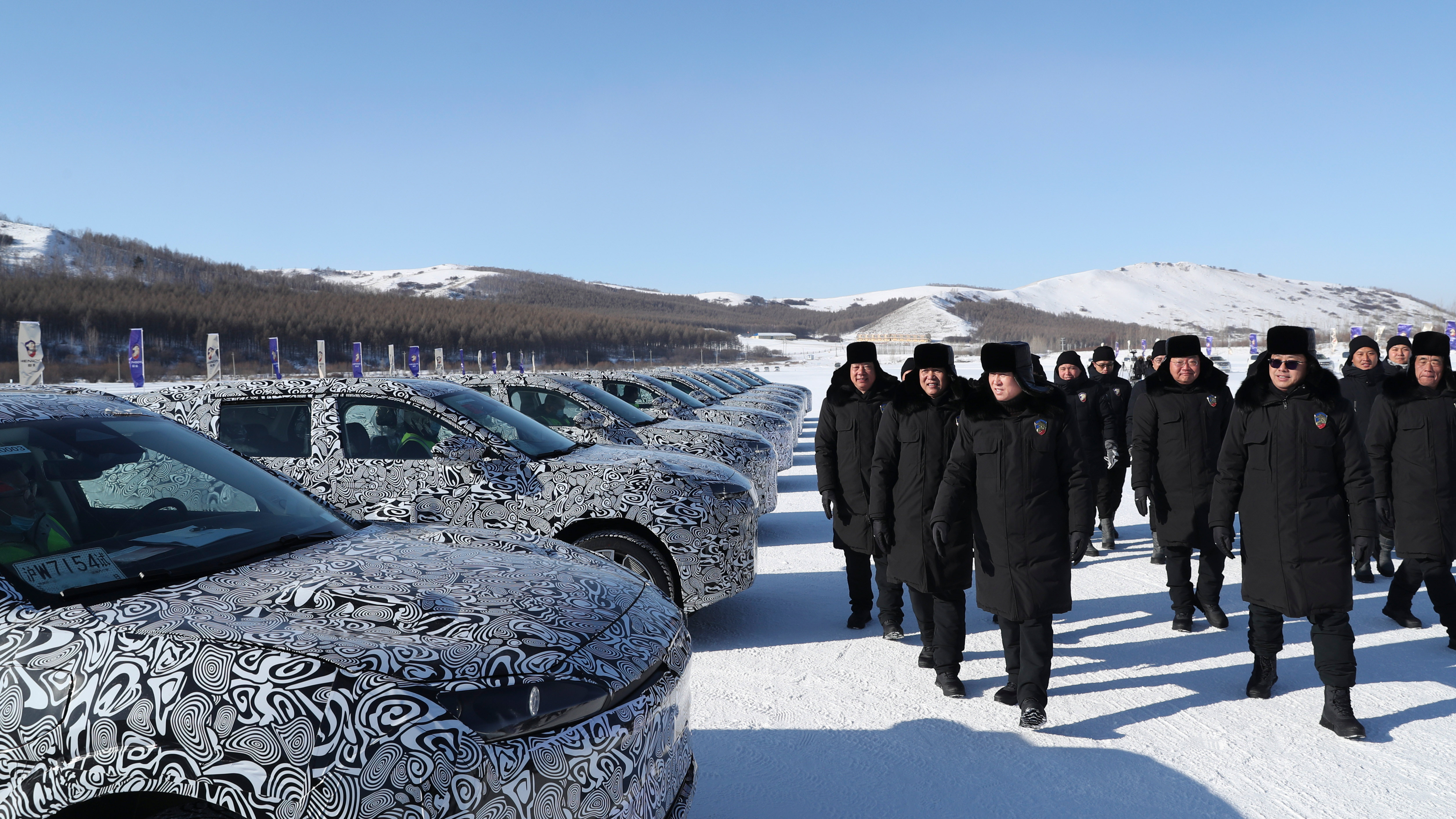 -35℃！“造车劳模”许家印督战恒驰冬测，为恒驰打造一流品质