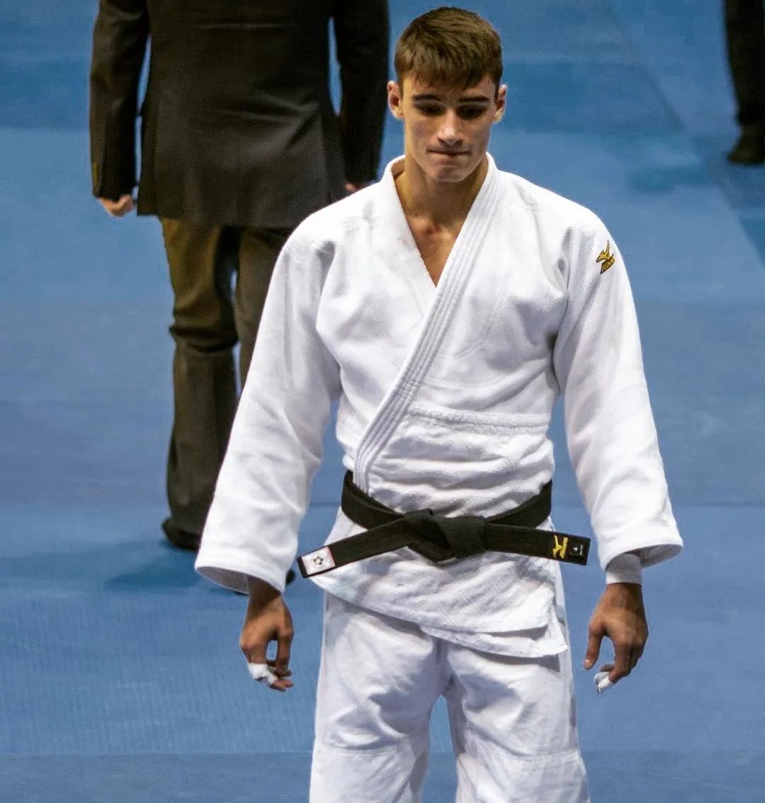 Bulgarian male model on the VERSACE Versace show, the face of a new ...