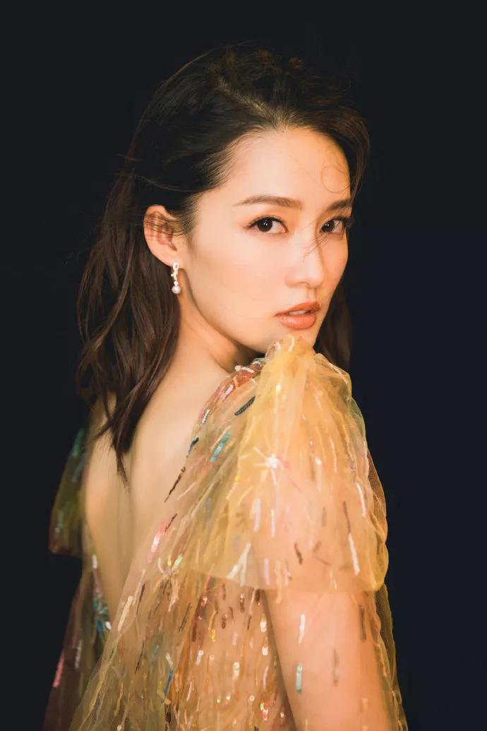 Li Qin Sexy And Charming Photos Inews