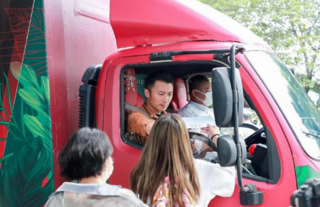 王晶新片震撼来袭，四大影帝鼎力加盟，有望再