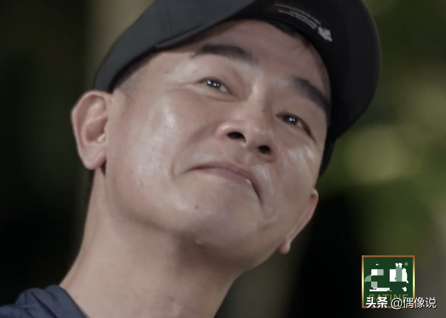 8岁jasper出镜《披荆斩棘》为陈小春庆生，用词贴心，一碗水端平