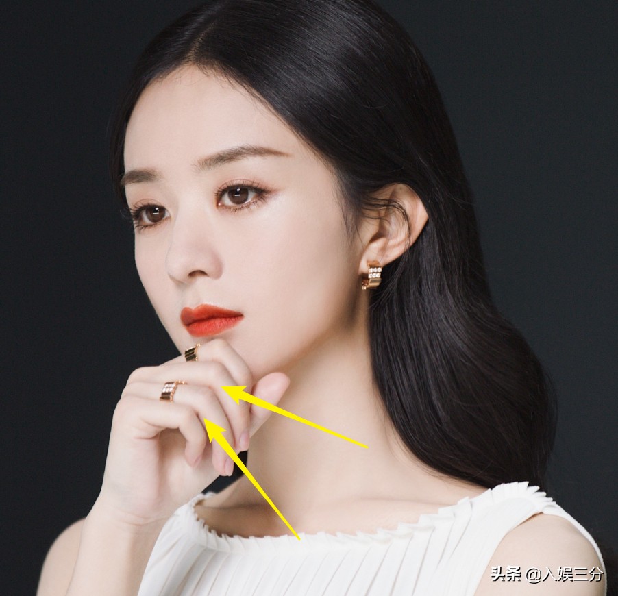 赵丽颖儿子出生两周年，二人悄然秀恩爱，夫妻