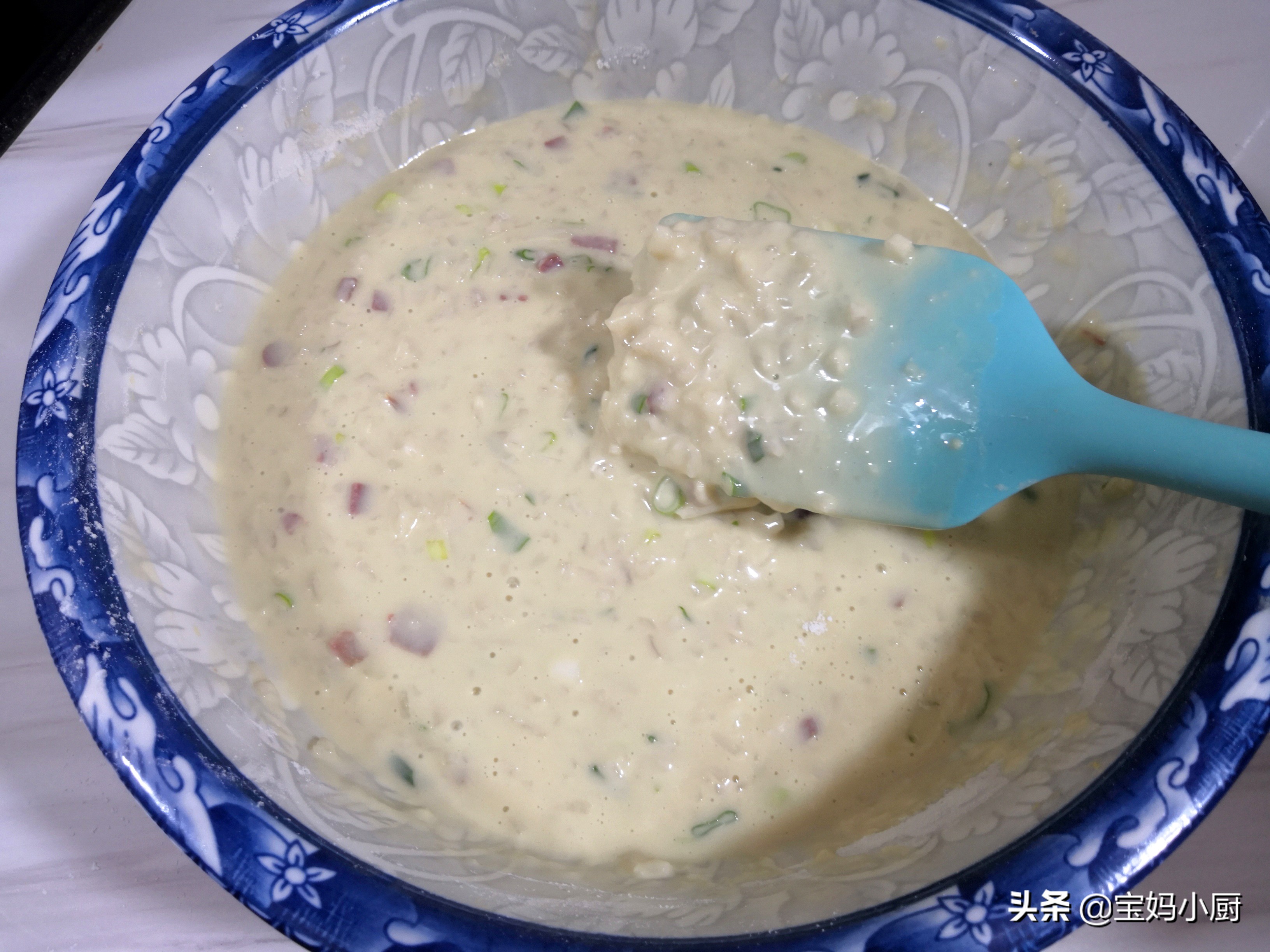 春季早餐，牛奶和雞蛋換個吃法，烙成餅老​​少都喜歡，營養又快手