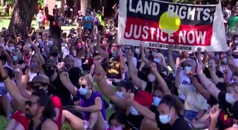 美國，澳大利亞屬於作繭自縛！ 同一時間段"好盟友"一起爆發騷亂