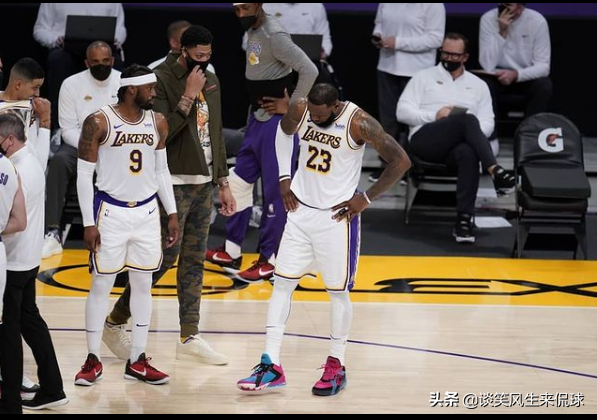 Wang Zheren heart! After Zhan Huang hurts affection to give heat first dispatch, the reason of end overturn chair was found