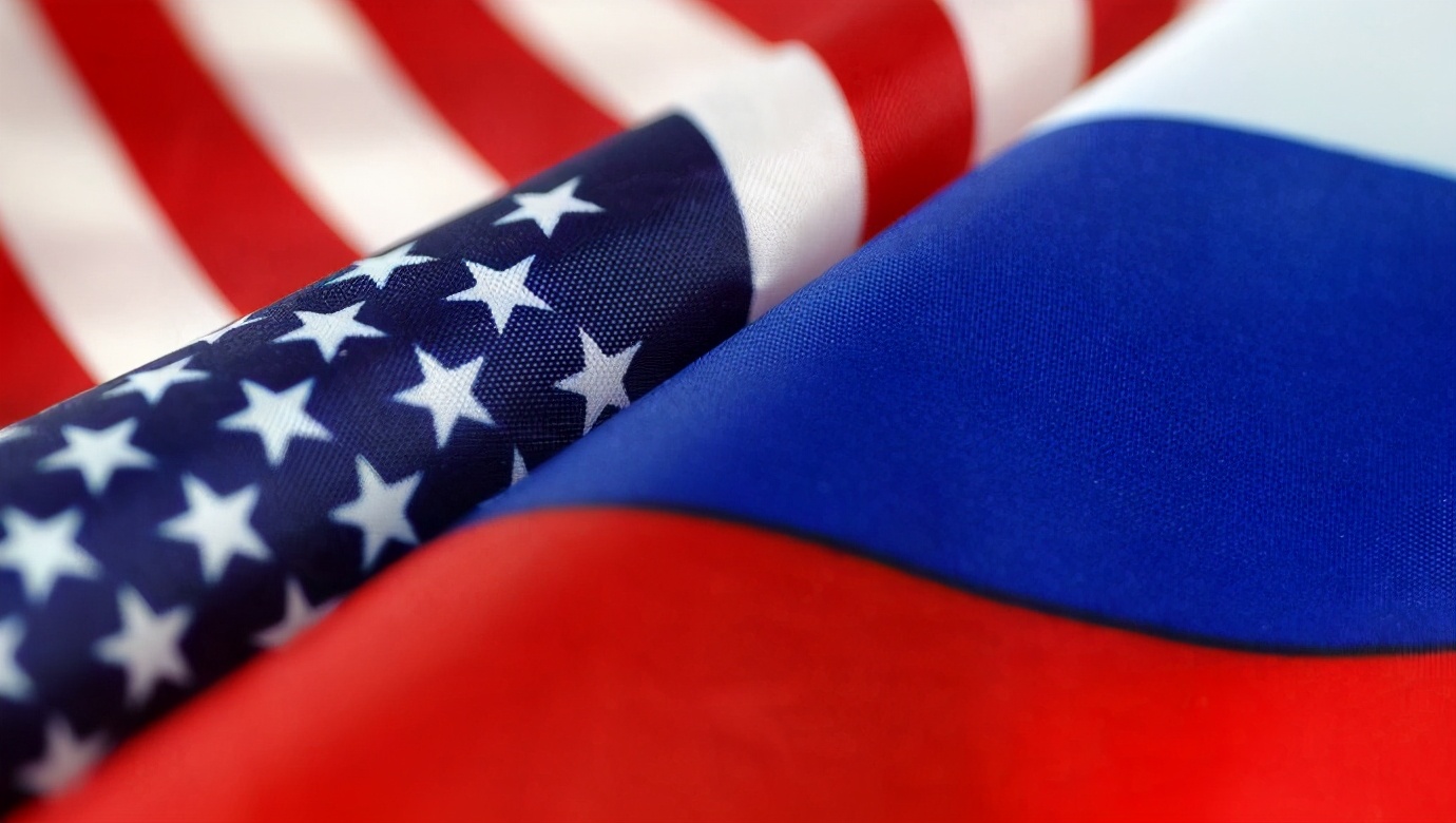 我艦將奉命撞擊你艦！ 普京這回動真格了，美軍艦慌忙而逃