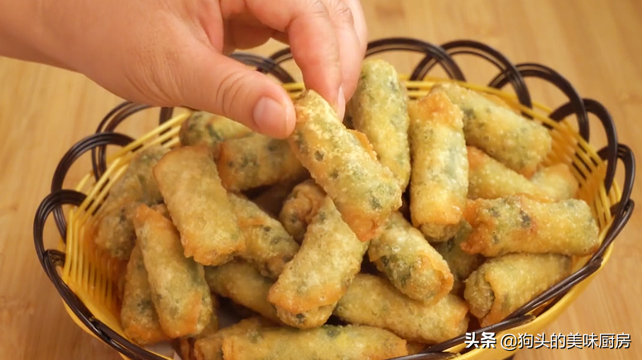 15分鐘教你做懶人炸春捲，不和麵不餳面，酥脆鮮美，好吃不油膩