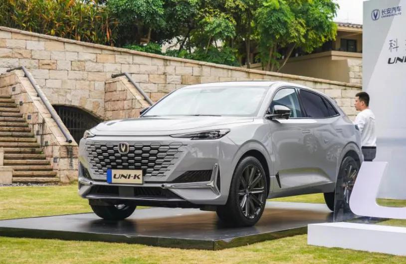 合肥市计划20亿投资零跑汽车，上汽奥迪首款车型将在明年初交付