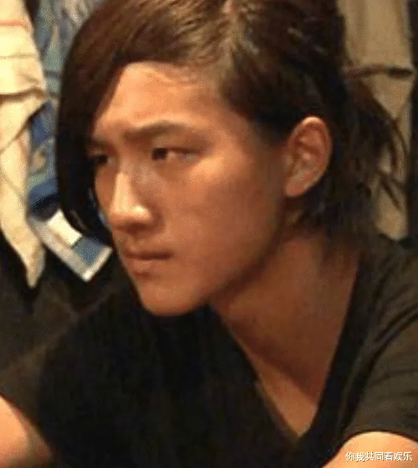 还记得变形计的李宏毅吗？曾公开表白赵露思，