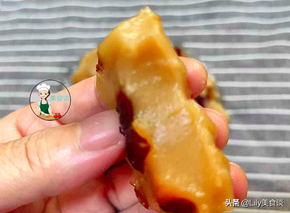 天热我常做这个吃，简单一拌一蒸，糯叽叽的真好吃，养人还不上火