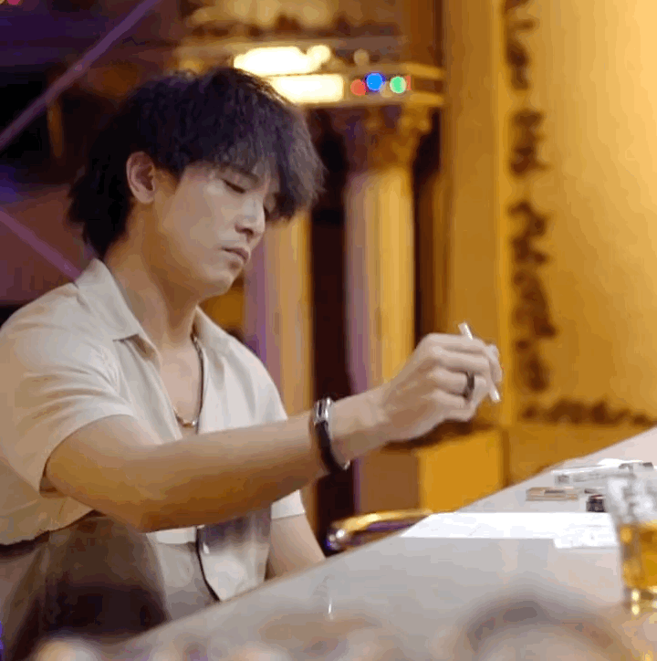 绿过罗志祥，交往7位女神，“又帅又渣”的邱泽